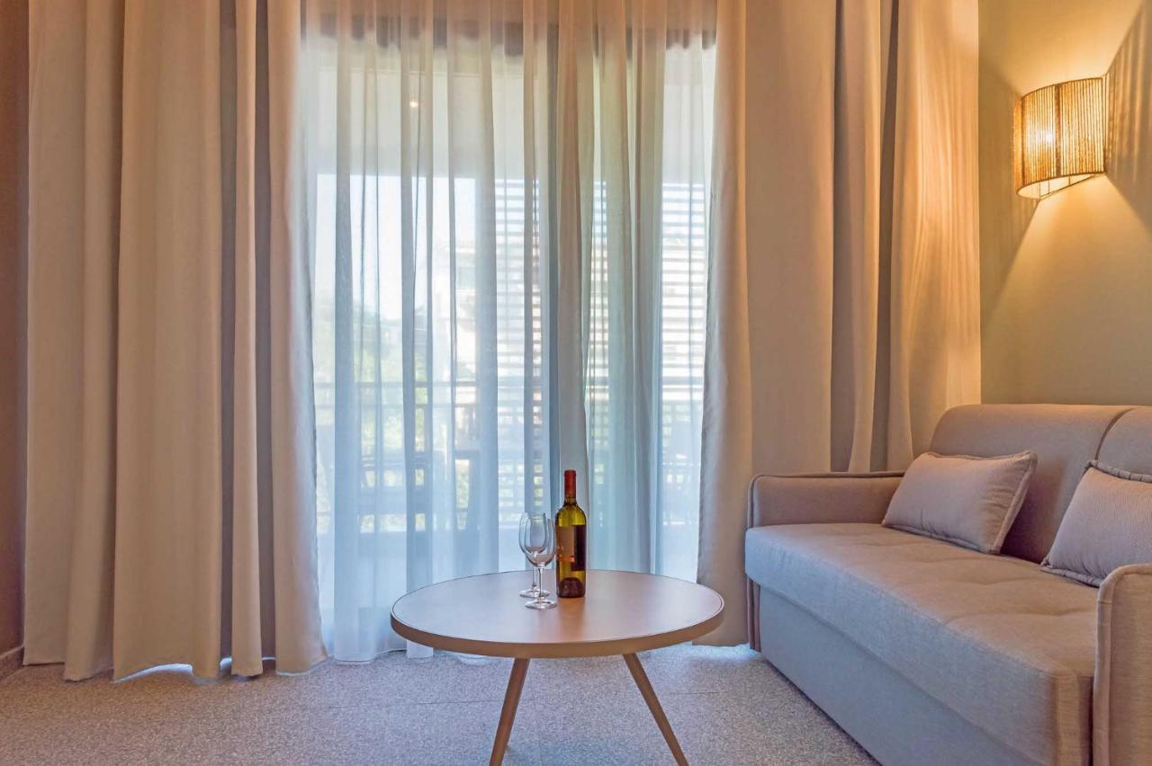 Eco Green Residences & Suites Toroni Bagian luar foto