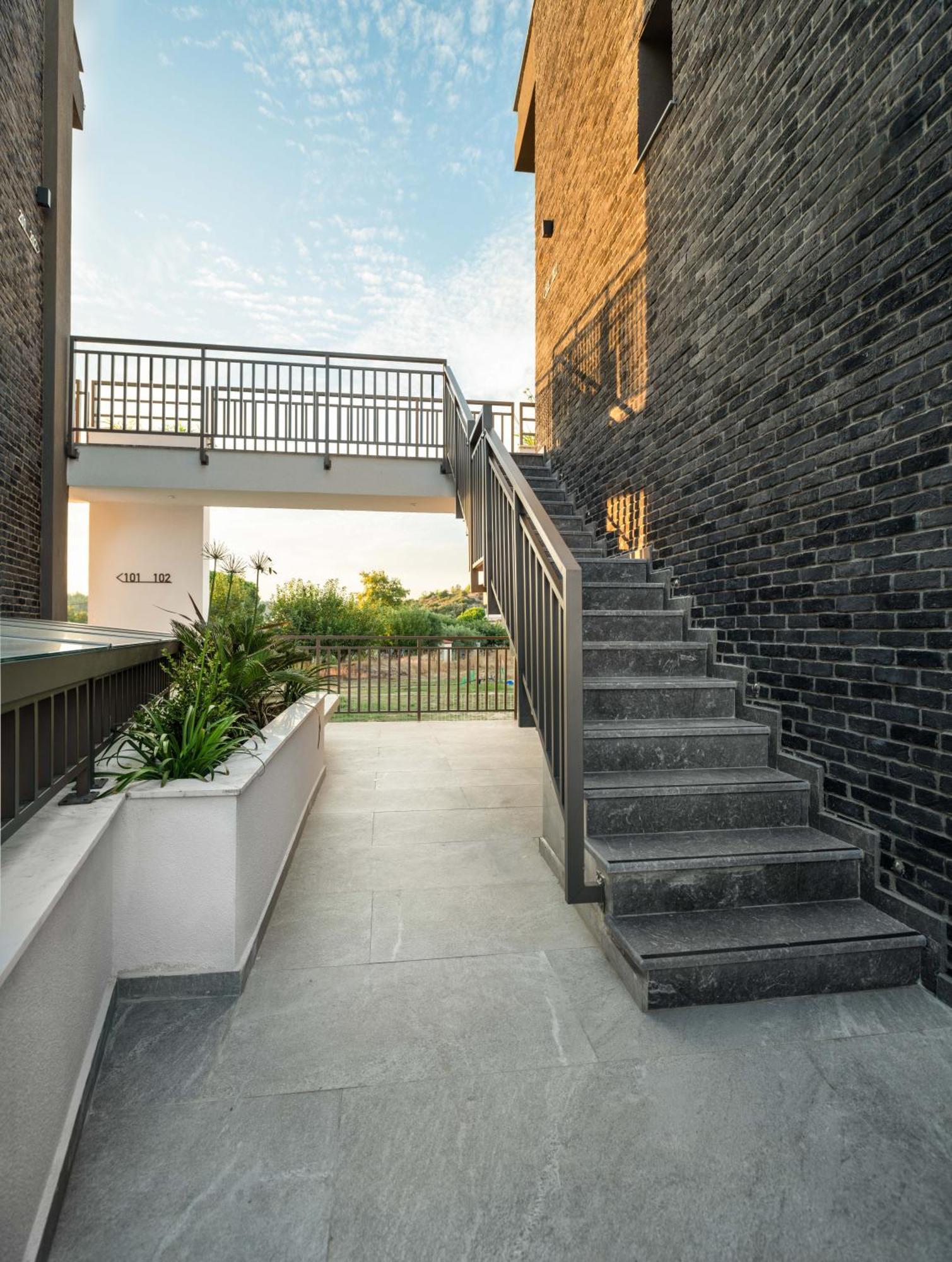 Eco Green Residences & Suites Toroni Bagian luar foto